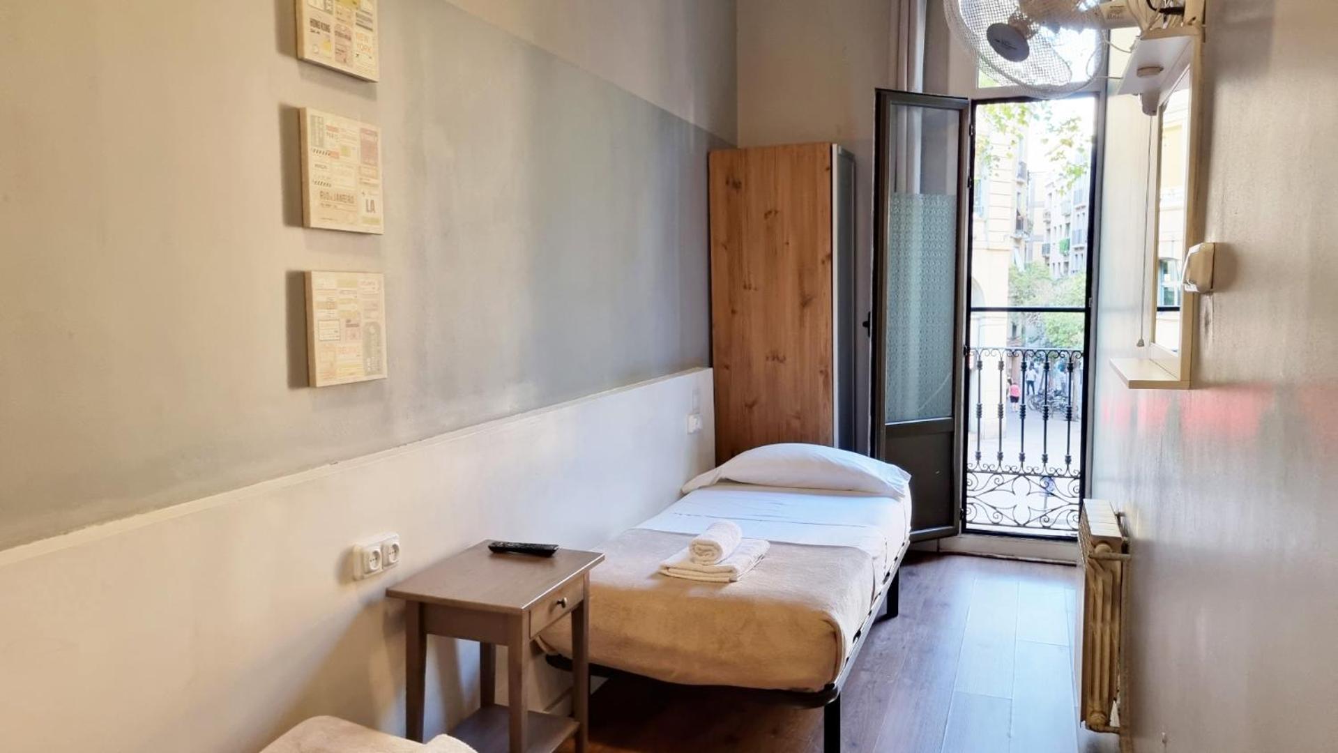 Paraiso Hostel Barcelona Bagian luar foto