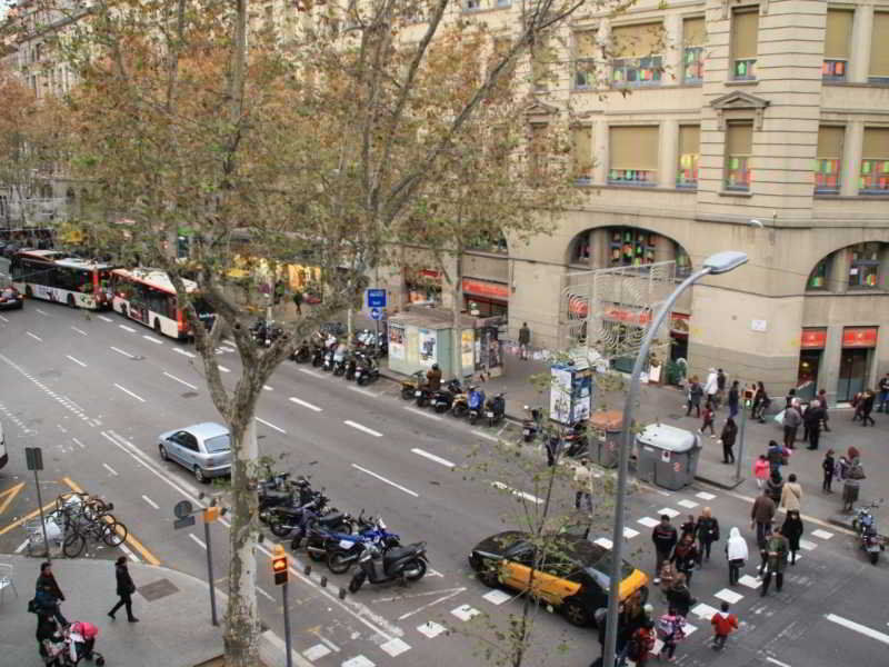 Paraiso Hostel Barcelona Bagian luar foto
